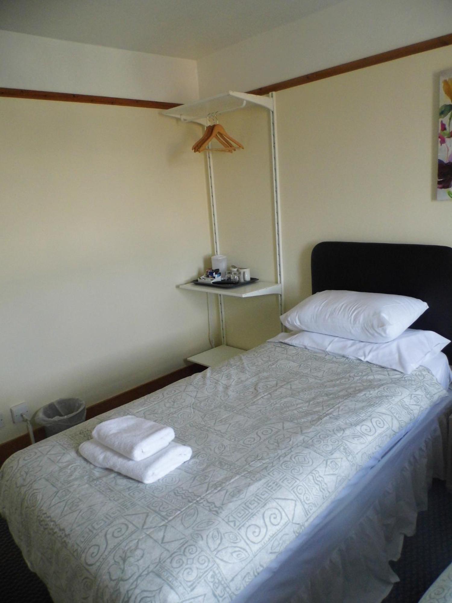 Waterfront Hotel Deal Ngoại thất bức ảnh